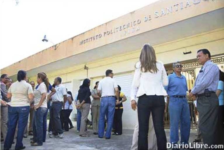 Suspenden clases en Moca y politécnico Santiago